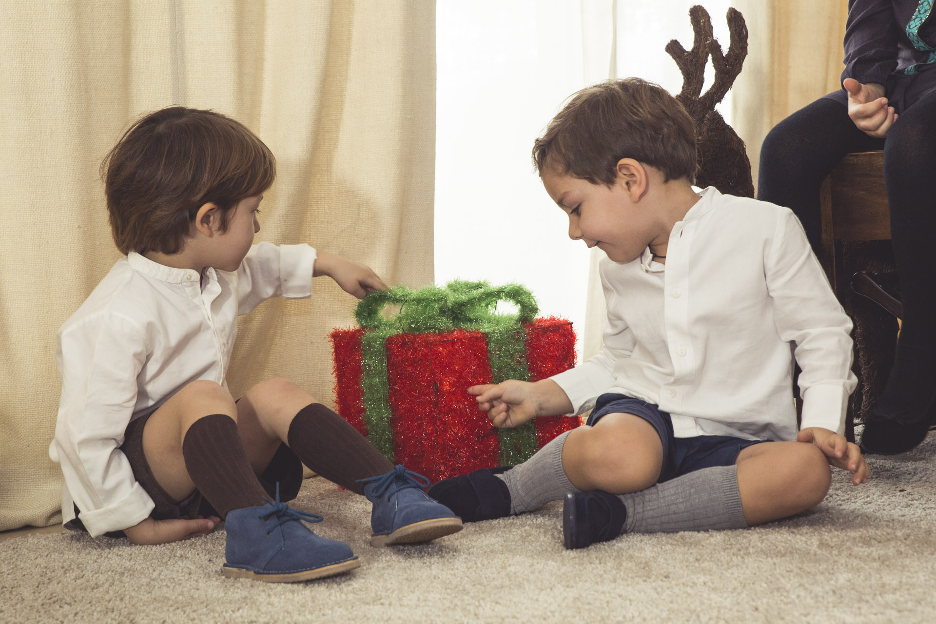 Meninos bonitos no Natal com a Pisamonas Meninos bonitos no Natal com a Pisamonas