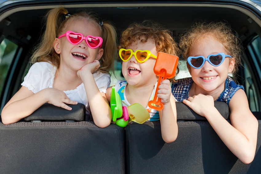 Desfrutar de uma viagem de carro com crianças Desfrutar de uma viagem de carro com crianças